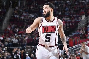 美记：火箭下季想冲冠 可考虑范乔丹加选秀权在12月后换高手过来