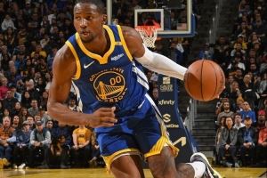 美记：库明加新合同首年薪资2380万 第二年2470万为球队选项